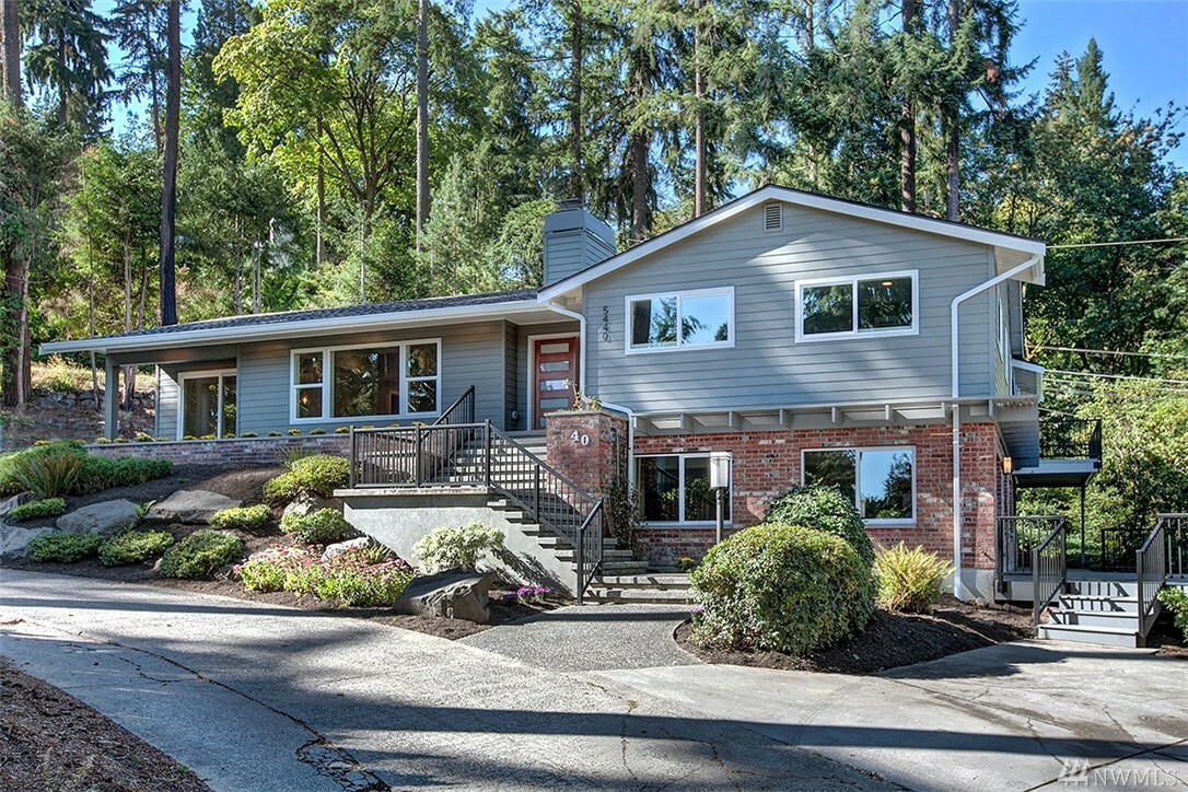 Property Photo: 5440 E Mercer Wy WA 98040
