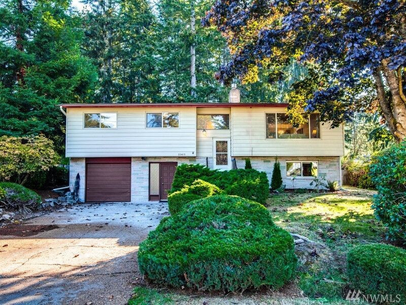 Property Photo:  22413 95th Place W  WA 98020 