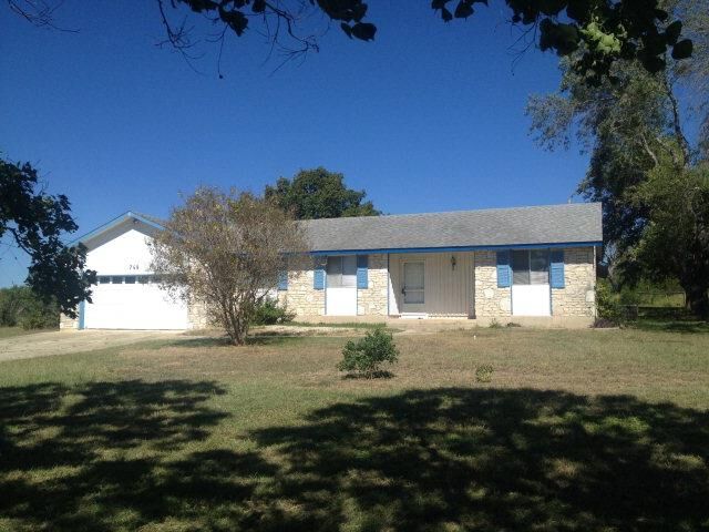 Property Photo:  748 Crest Circle Drive  TX 78666 