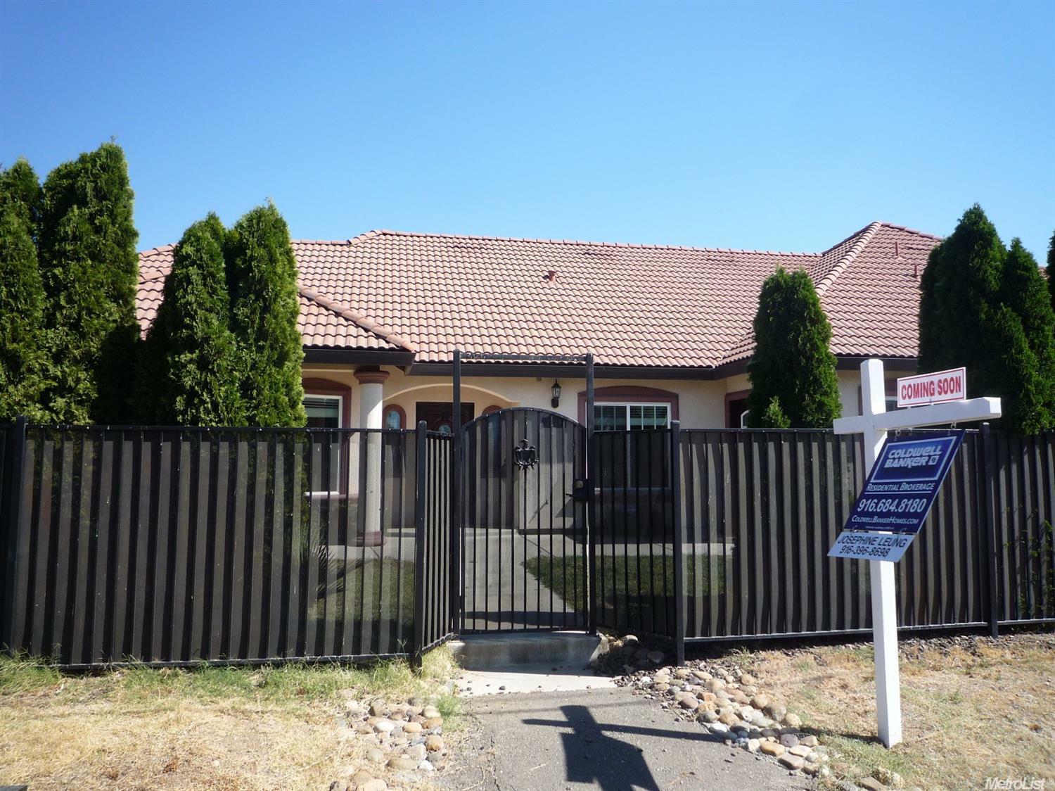 Property Photo: 7215 Gardner Avenue CA 95828