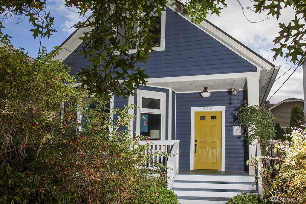Property Photo:  430 26th Ave S  WA 98144 