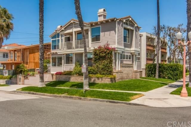 Property Photo:  815 S Catalina Avenue B  CA 90277 