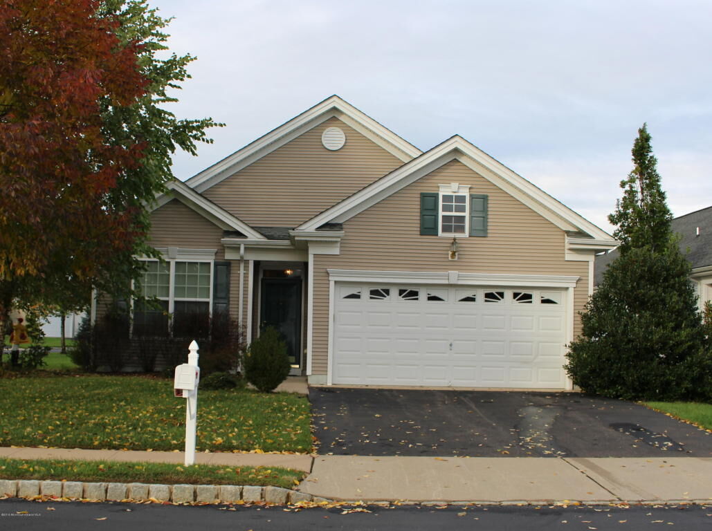 Property Photo:  1 Elmswell Court  NJ 08527 