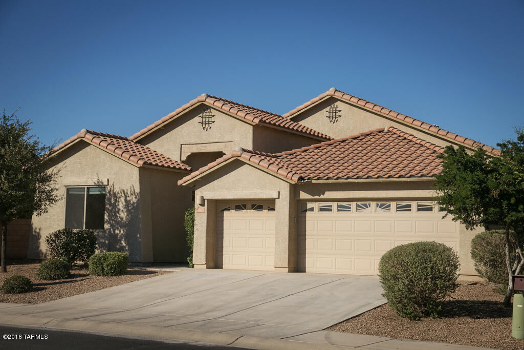 Property Photo:  12725 N Satsuma Drive  AZ 85653 