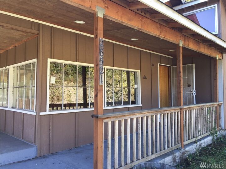 Property Photo: 28521 Orting Kapowsin Hwy E WA 98338