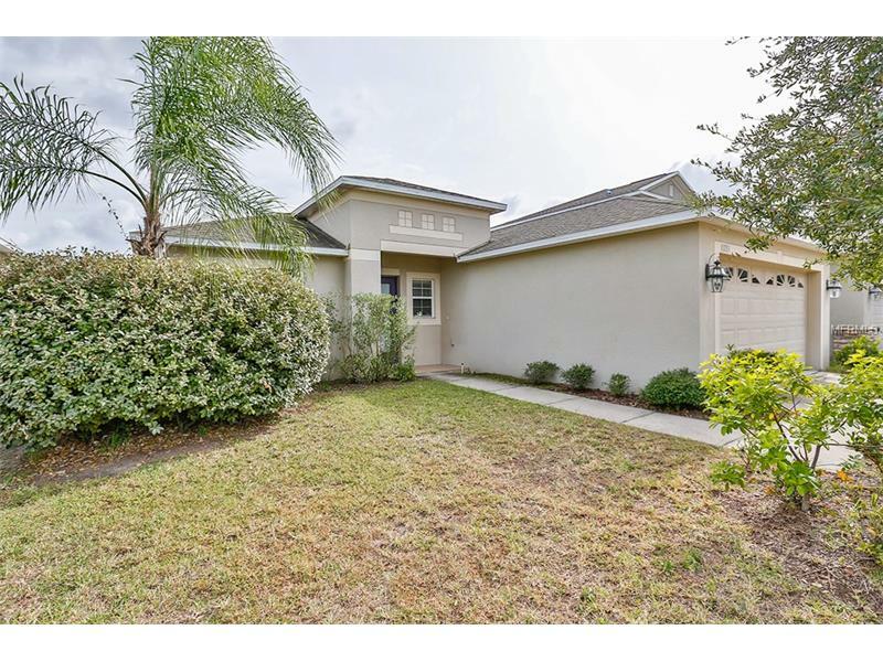 Property Photo:  11213 Flora Springs Drive  FL 33579 