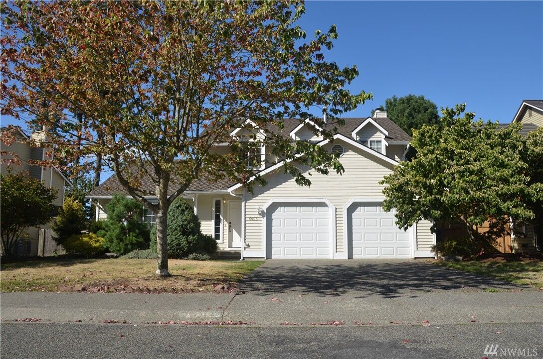Property Photo:  5905 111th Place SW  WA 98275 