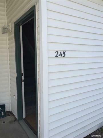 245 Lottie  South Lyon MI 48178 photo