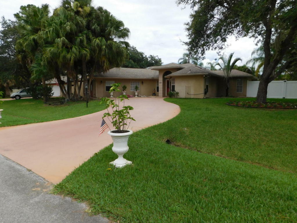 Property Photo:  2317 SW Abner Road  FL 34953 