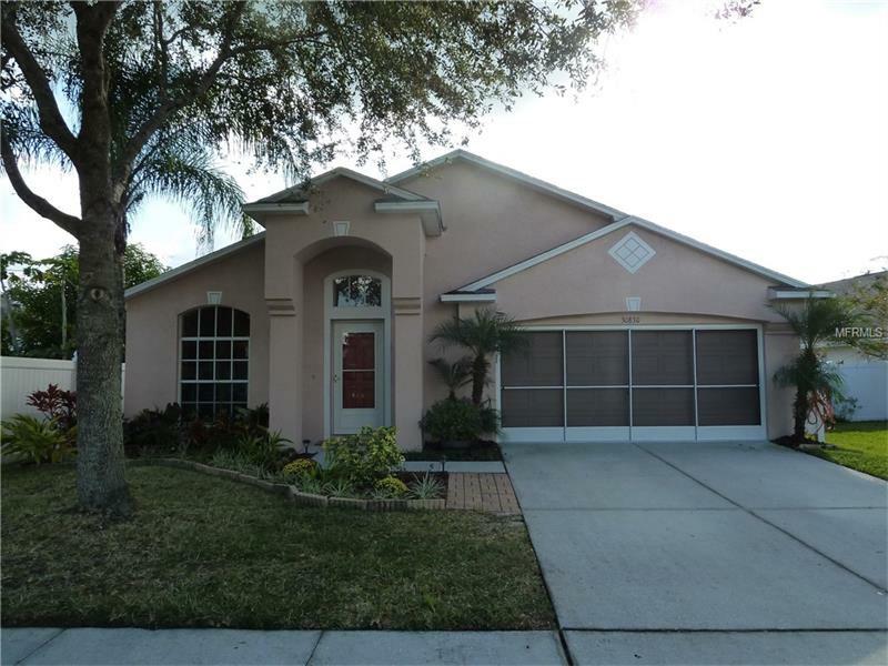 Property Photo:  30830 Birdhouse Drive  FL 33545 