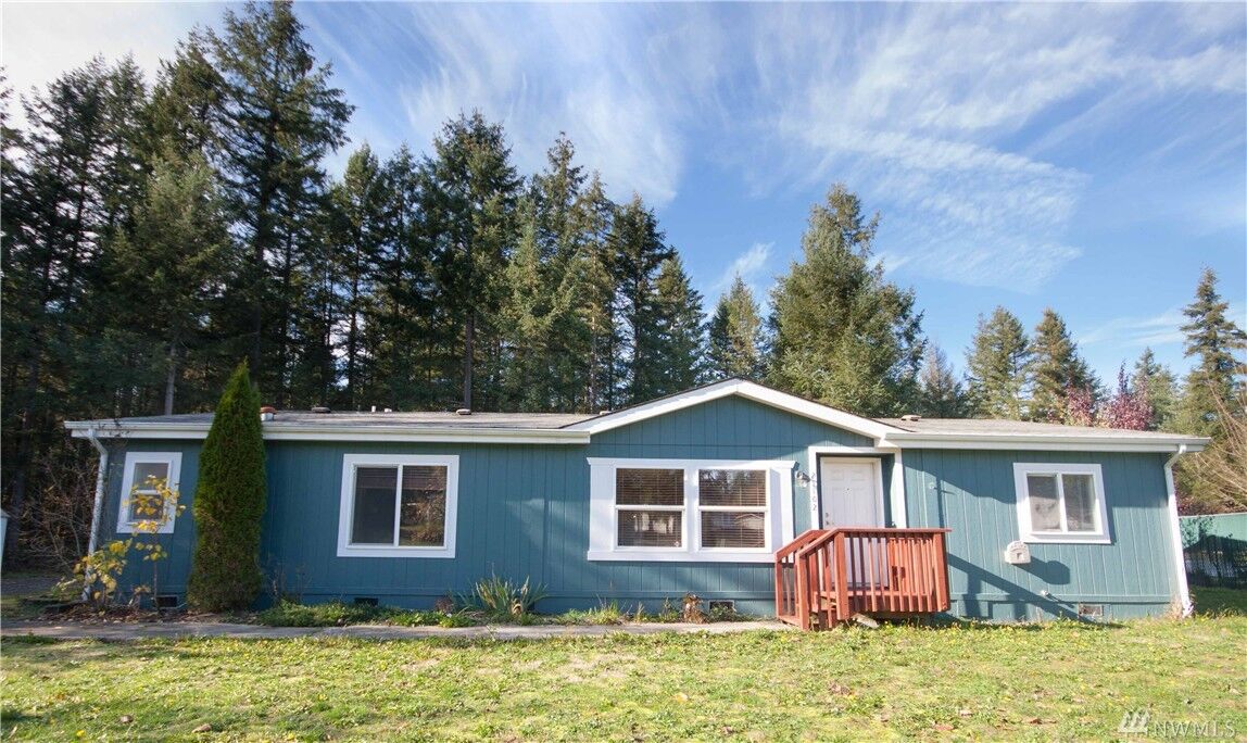 Property Photo:  21102 89th Av Ct E  WA 98338 