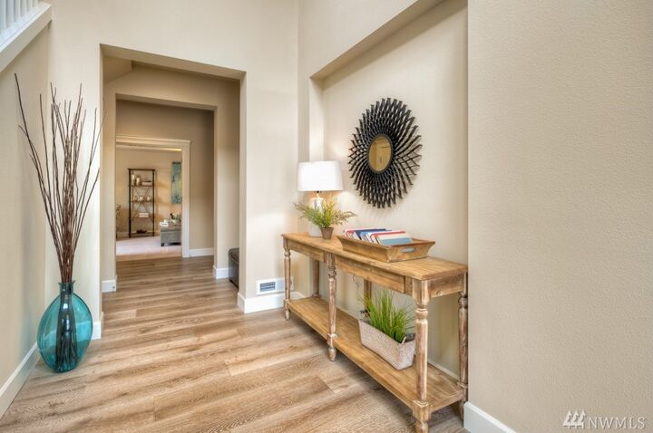 Property Photo:  906 231st (#17) St SE  WA 98021 