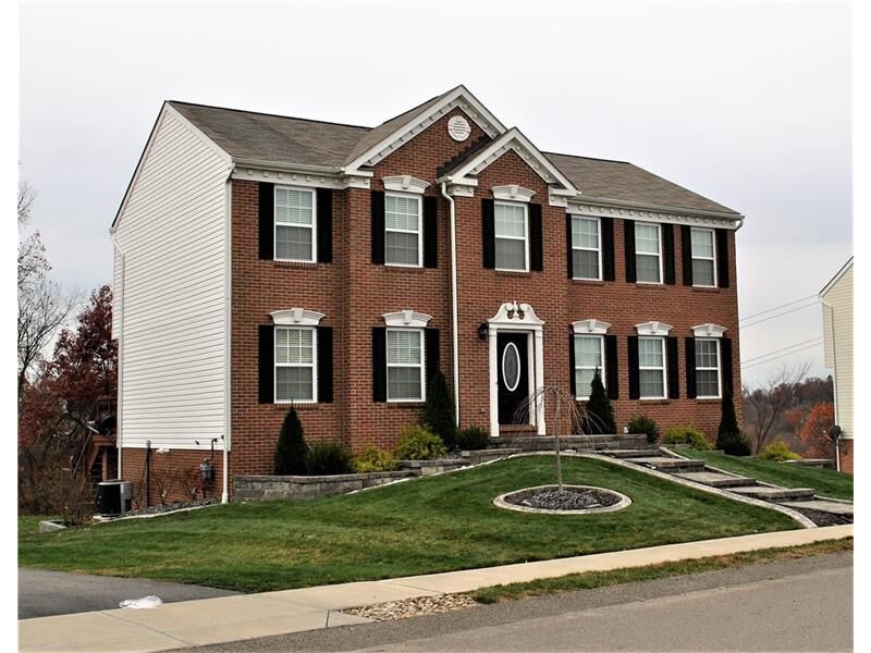 Property Photo: 1040 Sweet Brier Drive PA 15001