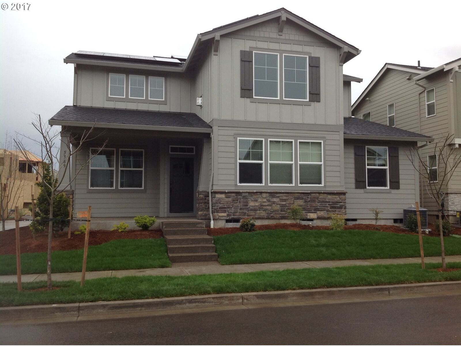 Property Photo:  