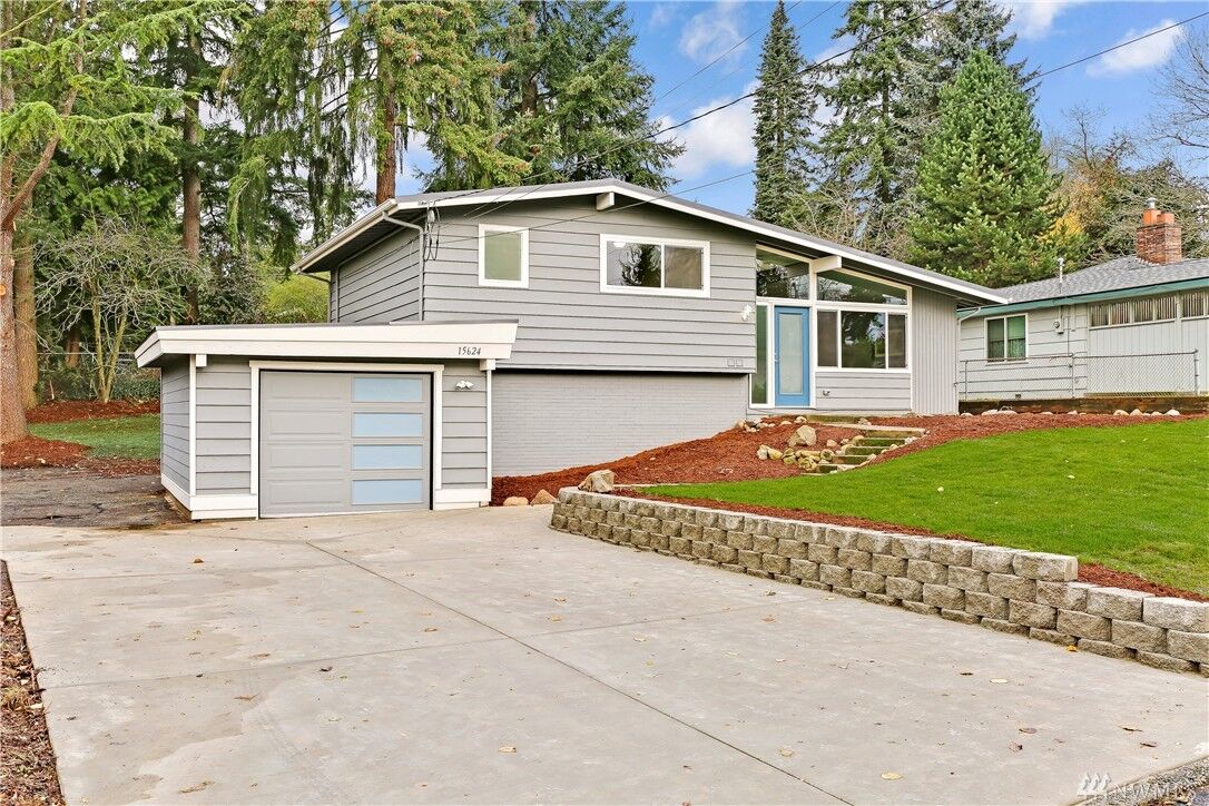 Property Photo:  15624 SE 11th St  WA 98008 
