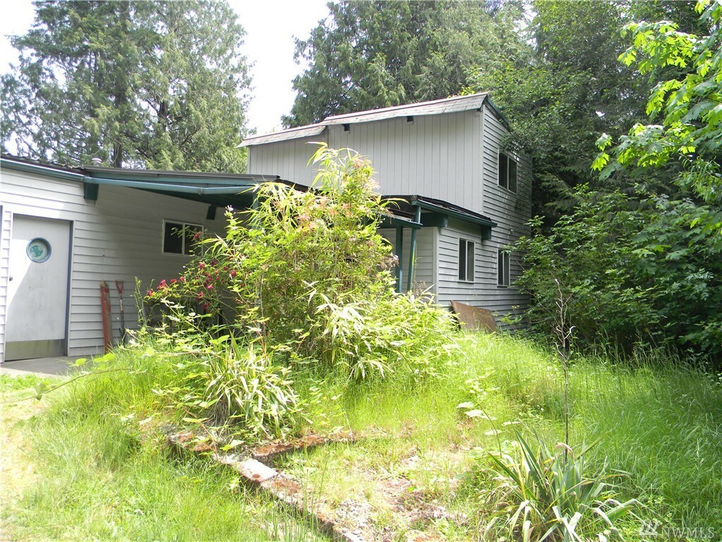 Property Photo:  330 E Creekside Dr  WA 98528 