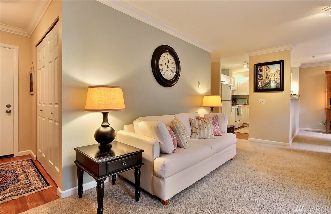 Property Photo: 33020 10th Ave SW F 303 WA 98023