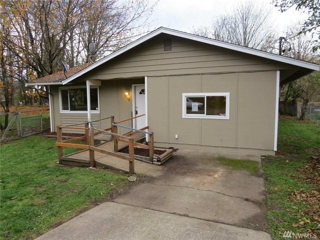 Property Photo:  310 S Main St  WA 98530 