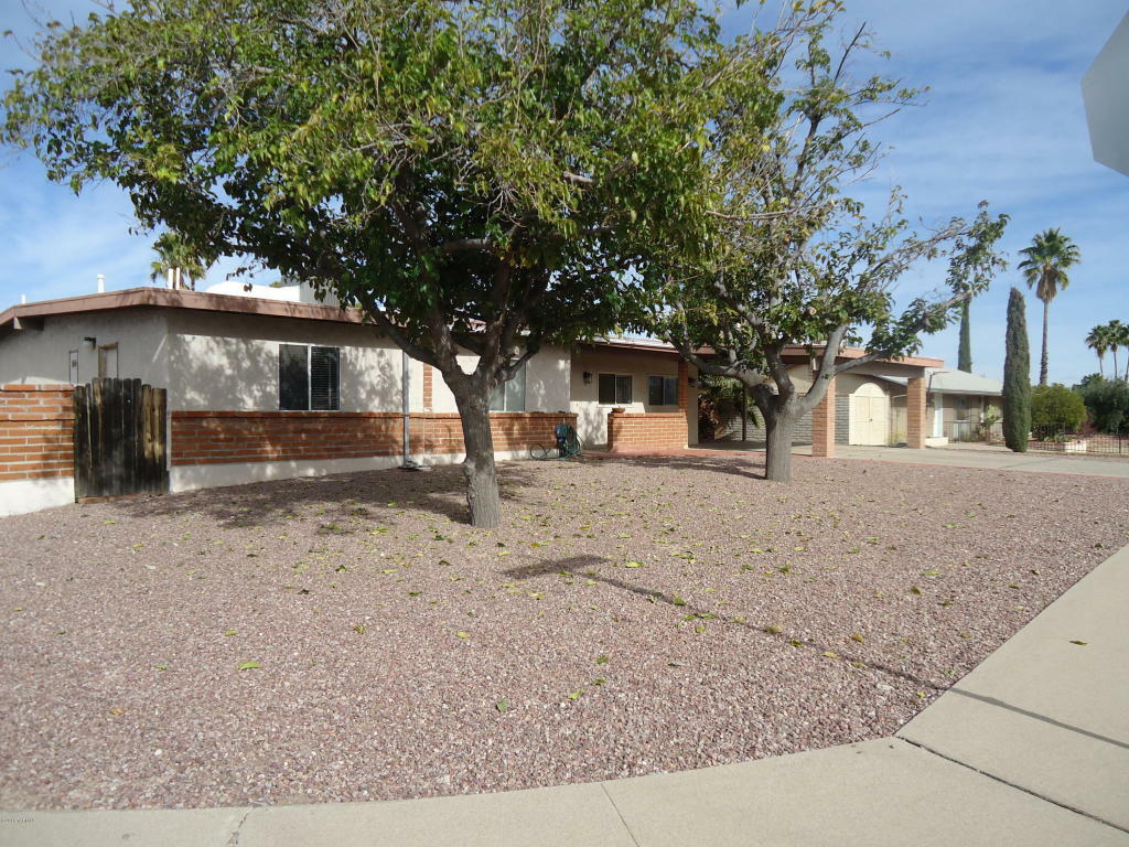 Property Photo:  9501 E Calle Eunice  AZ 85715 