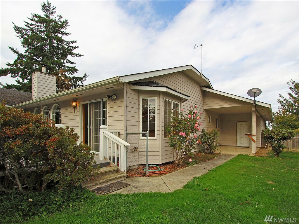 Property Photo:  450 Vautier Rd  WA 98382 