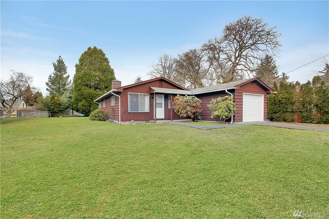 Property Photo: 9007 Winona St SW WA 98498