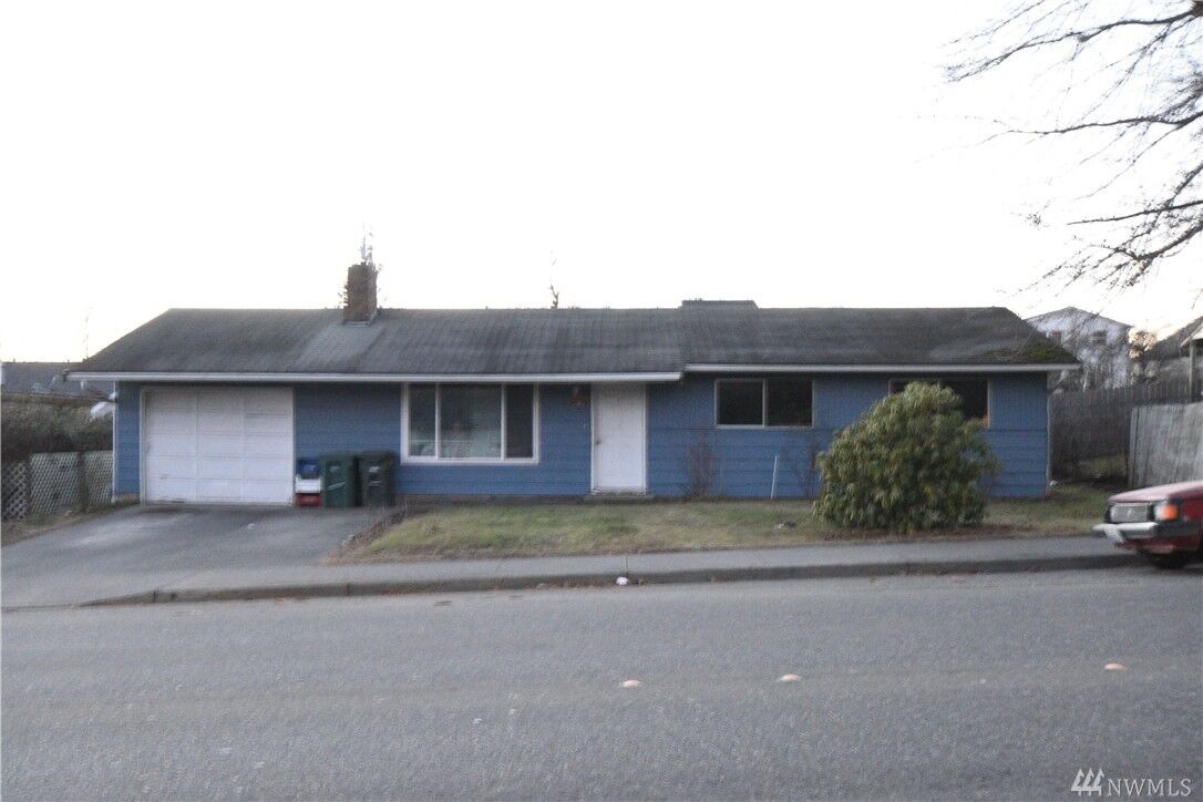 Property Photo:  2721  Woburn Street  WA 98226 