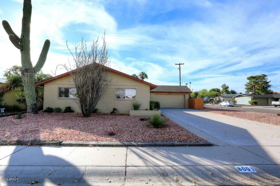 Property Photo: 8601 E Starlight Way AZ 85250
