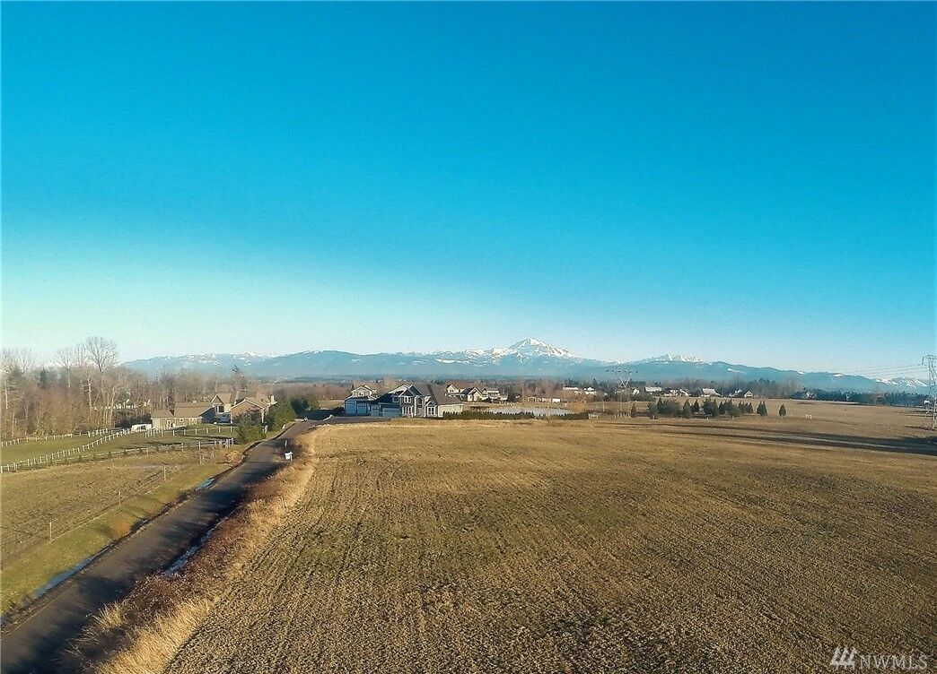 Property Photo: 6795 Hawk Ridge Drive WA 98248