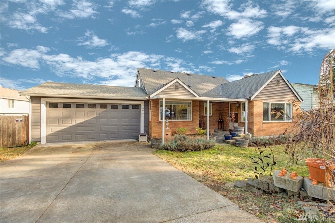Property Photo: 19817 N Danvers Road WA 98036