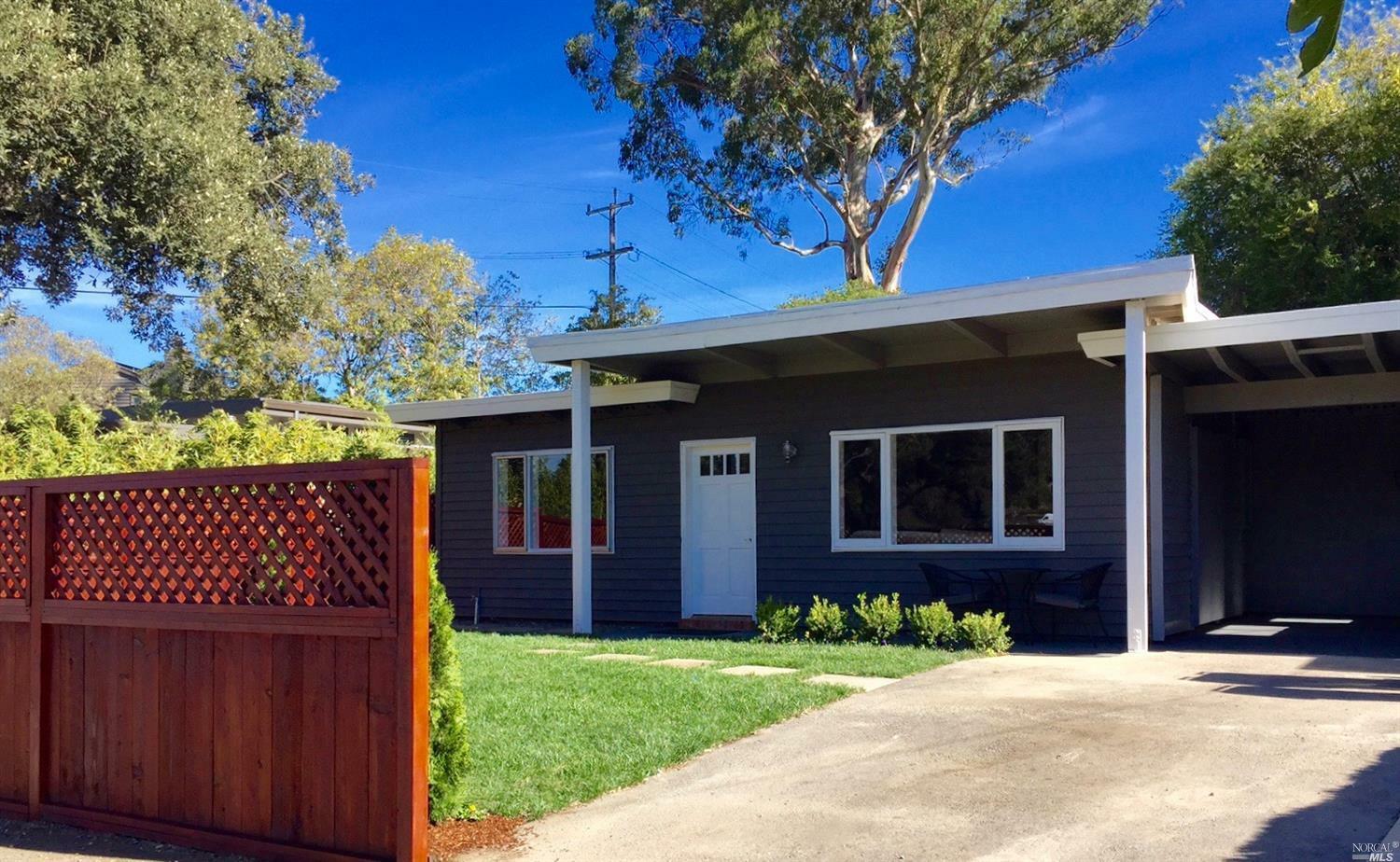 Property Photo:  607 Coloma Street  CA 94965 