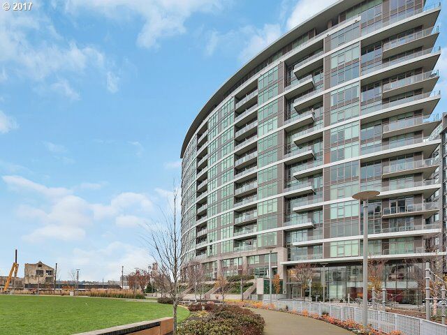 Property Photo:  949 NW Overton St 1408  OR 97209 