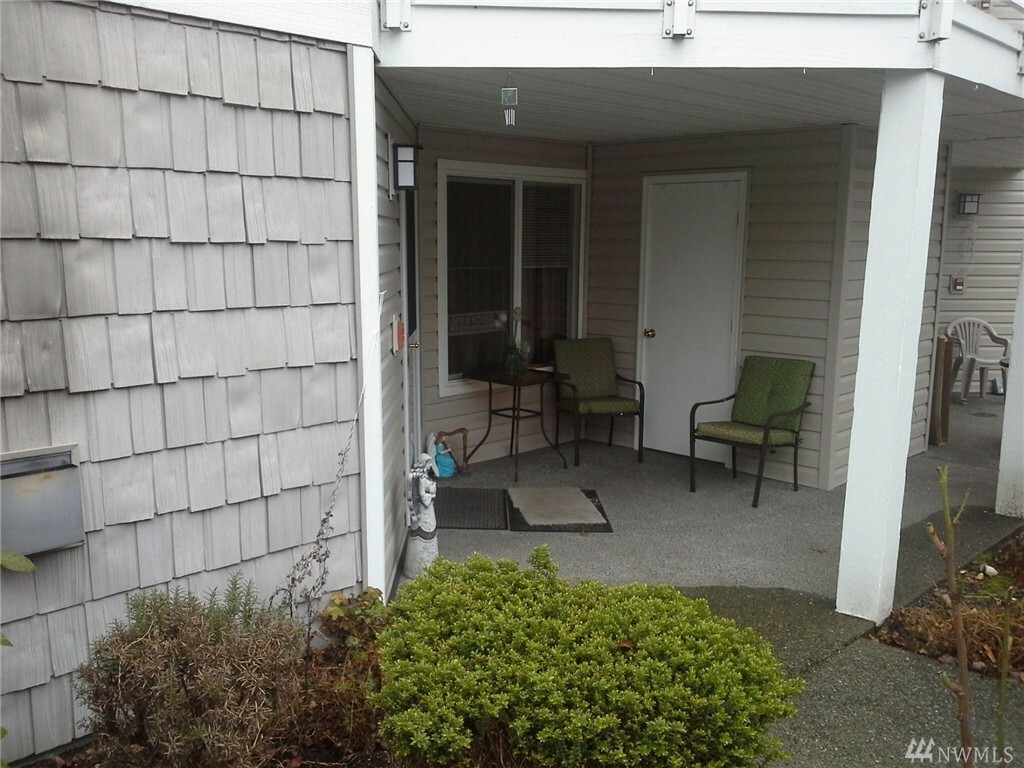 Property Photo:  11130 SE 208th St E104  WA 98031 