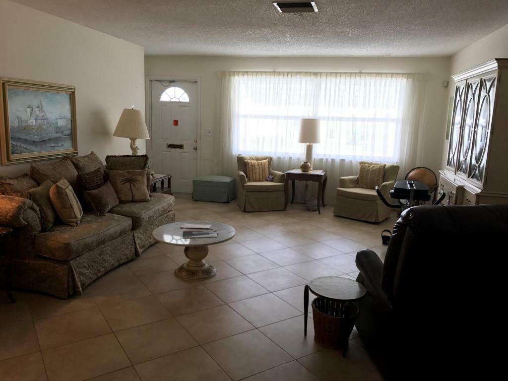 Property Photo:  1908 SW 12th Avenue  FL 33426 