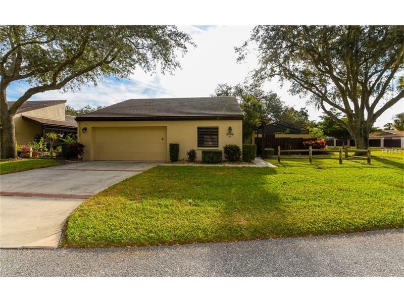 Property Photo:  3708 Glen Oaks Manor Drive  FL 34232 