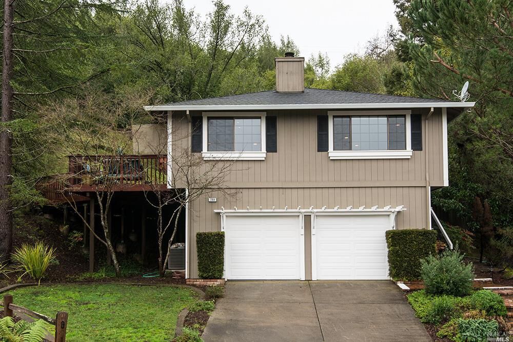 Property Photo:  150 Sanchez Way  CA 94947 