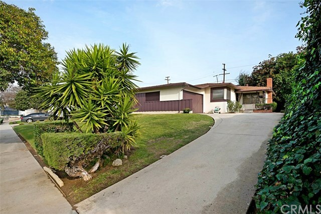 Property Photo:  404 Twilight Street  CA 92870 