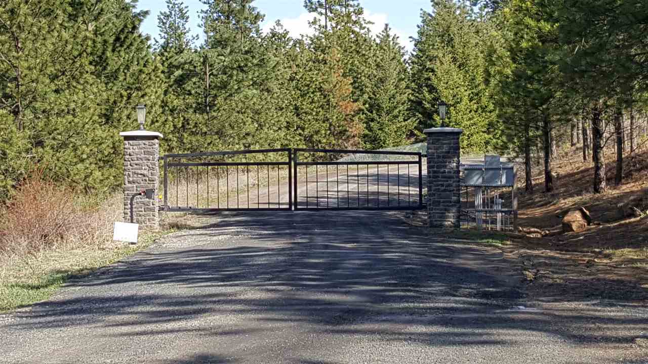 Property Photo:  19502 N Kamiakin Trail Ln  WA 99005 
