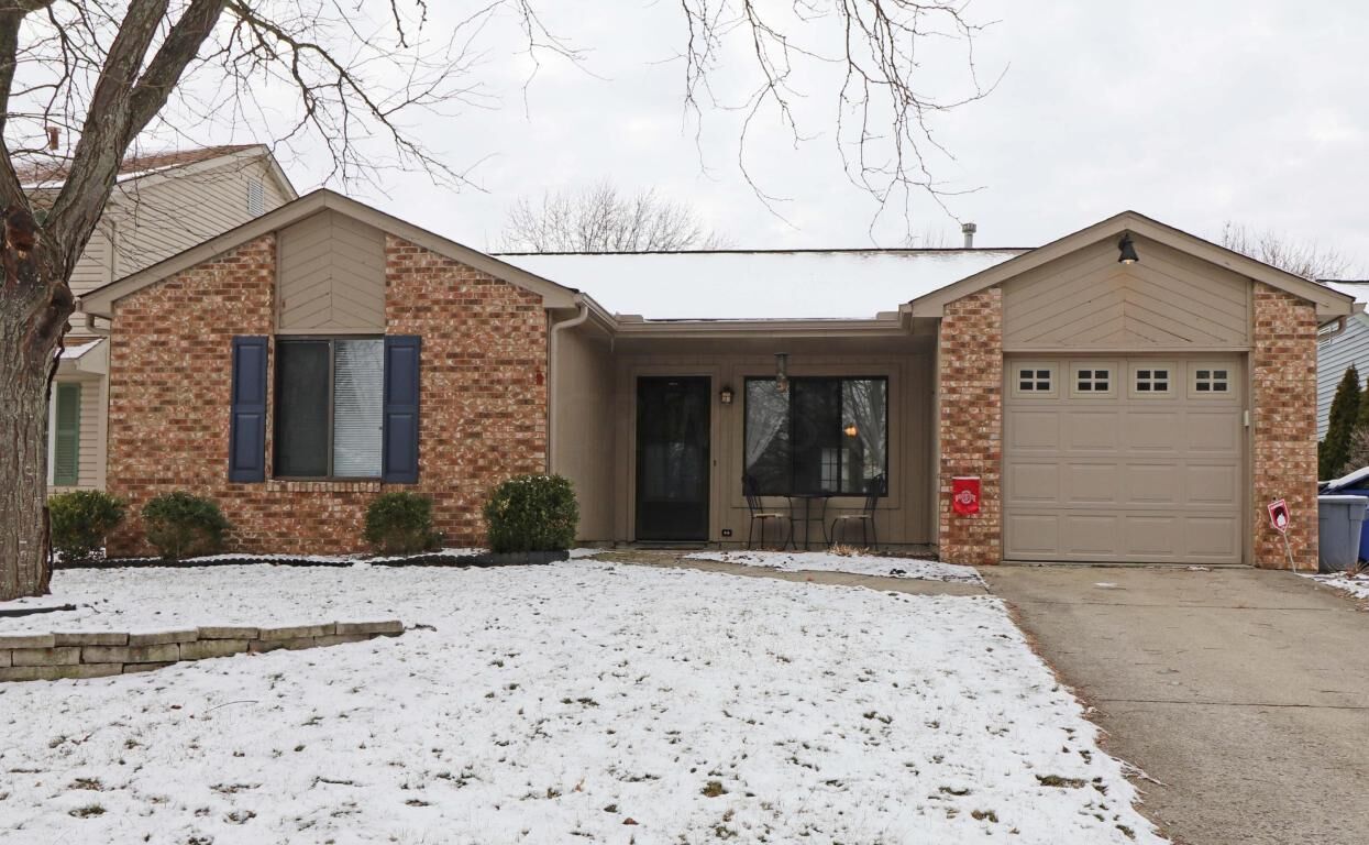 Property Photo:  5957 Meadowsglen Drive  OH 43017 
