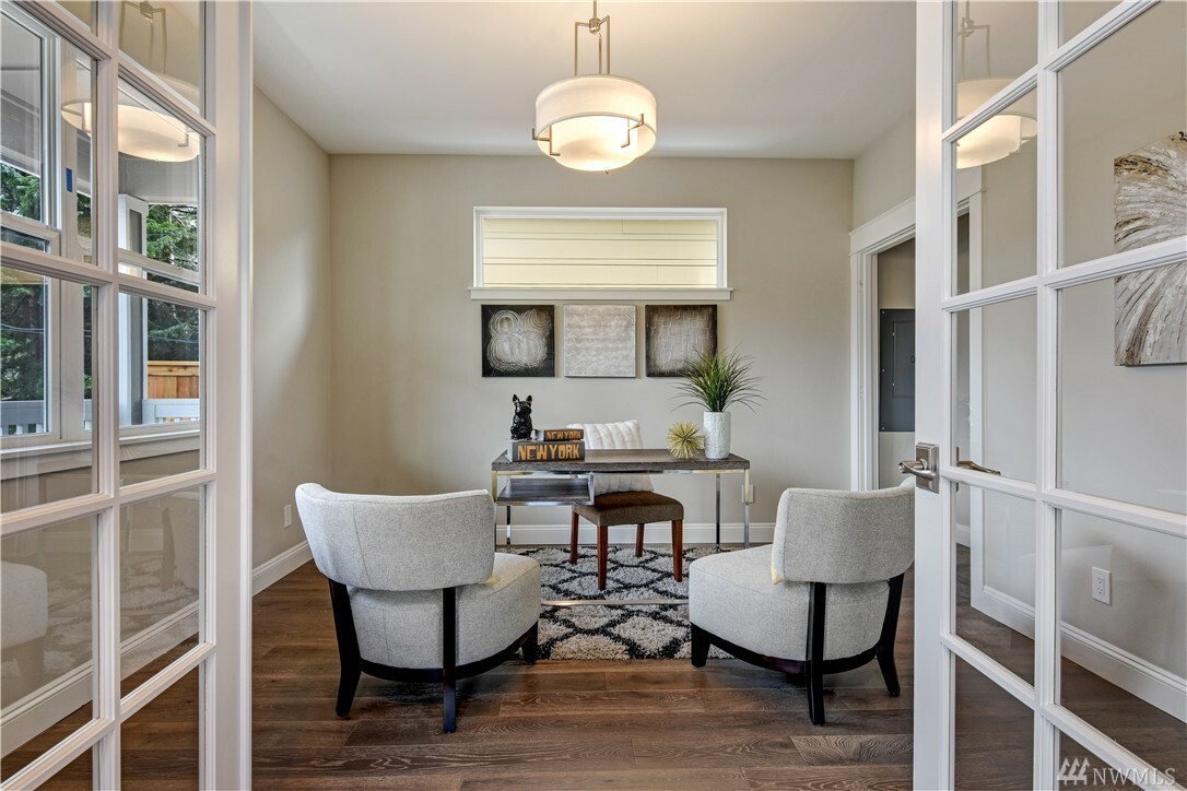 Property Photo: 7351 40th Ave NE WA 98115