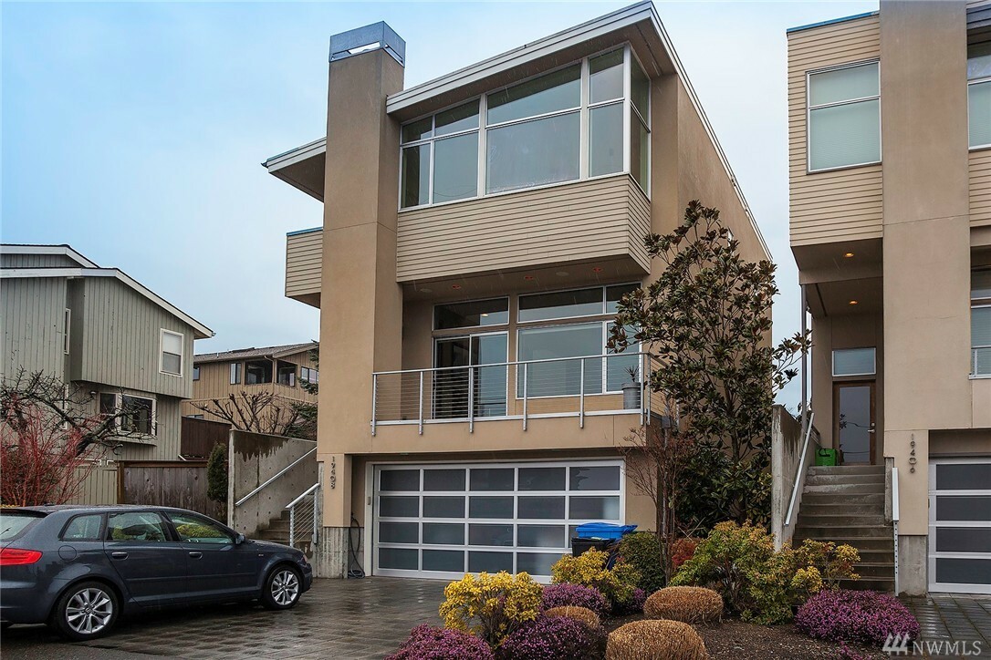 Property Photo:  19408 Richmond Beach Dr NW B  WA 98177 