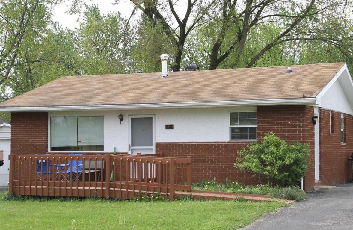 Property Photo:  541 Basswood Road  OH 43207 