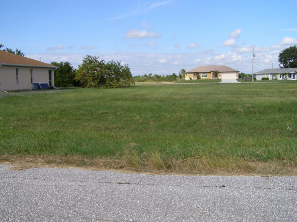 Property Photo: 2921 SW 2nd Lane FL 33991