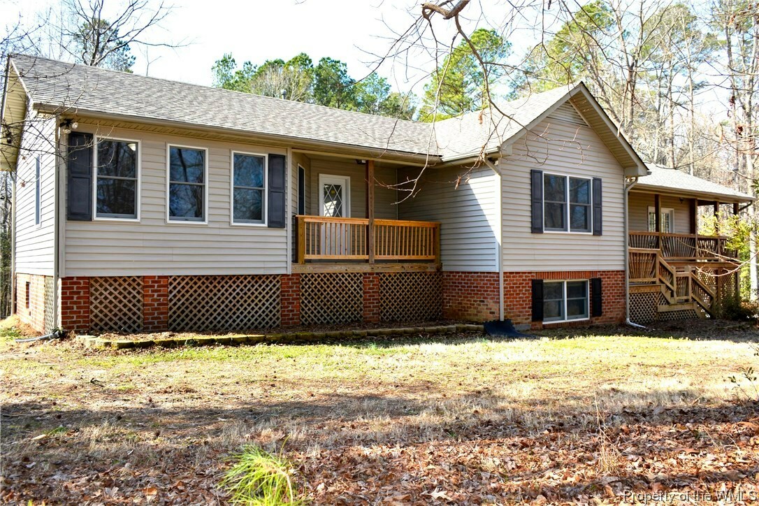 Property Photo:  18915 Lynn Lake Road  VA 23011 