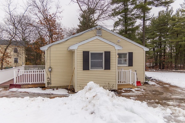 Property Photo:  24 Garrison Road  NH 03820 