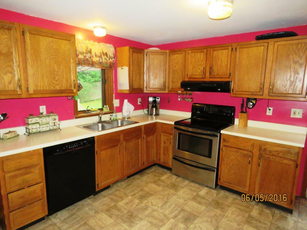 Property Photo:  8 Russet Drive  NH 03263 