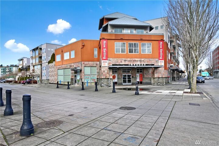 225 Logan Ave S 115  Renton WA 98057 photo