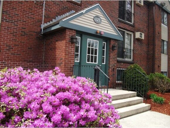 Property Photo:  127 English Village Road  NH 03102 