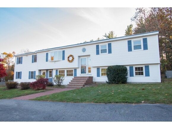 Property Photo:  1 Great Hill Court  NH 03833 