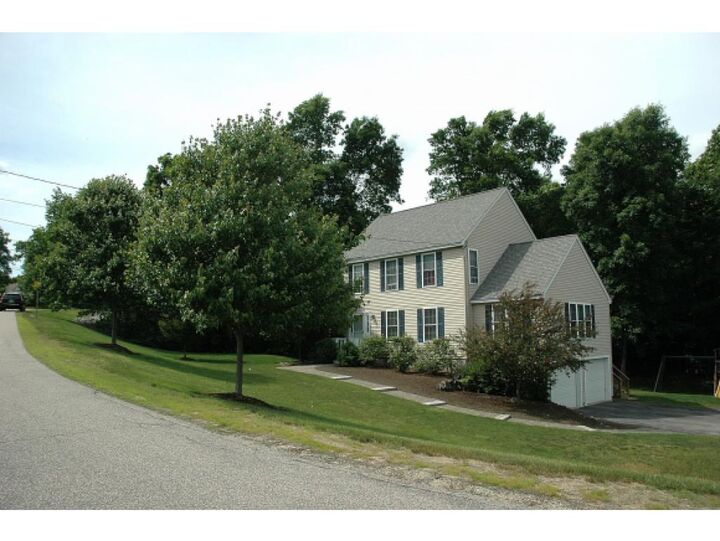 Property Photo: 14 Kimball Way NH 03857