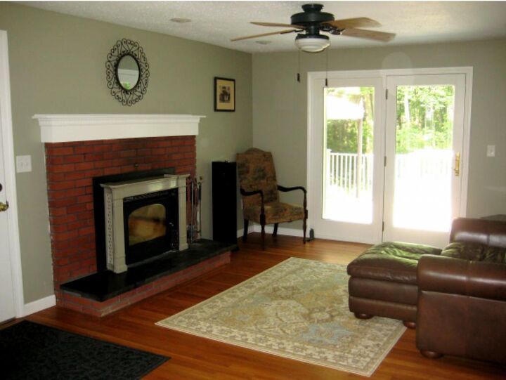 Property Photo:  12 Cabot Road  NH 03054 